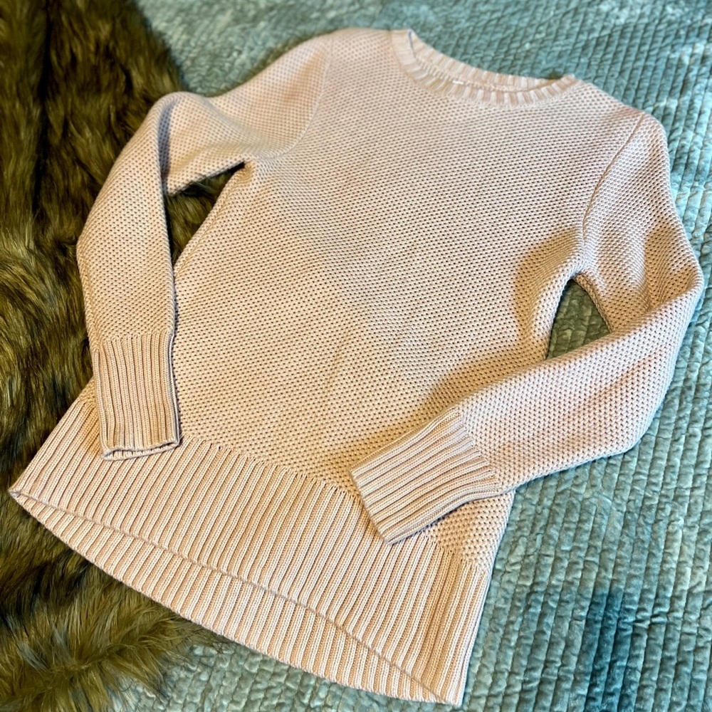 Duluth trading pink sweater